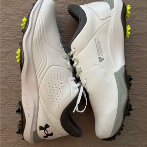 New Under Armour MENS Size 11.5 UA Drive Pro Spiked Golf Shoes 3026918-100